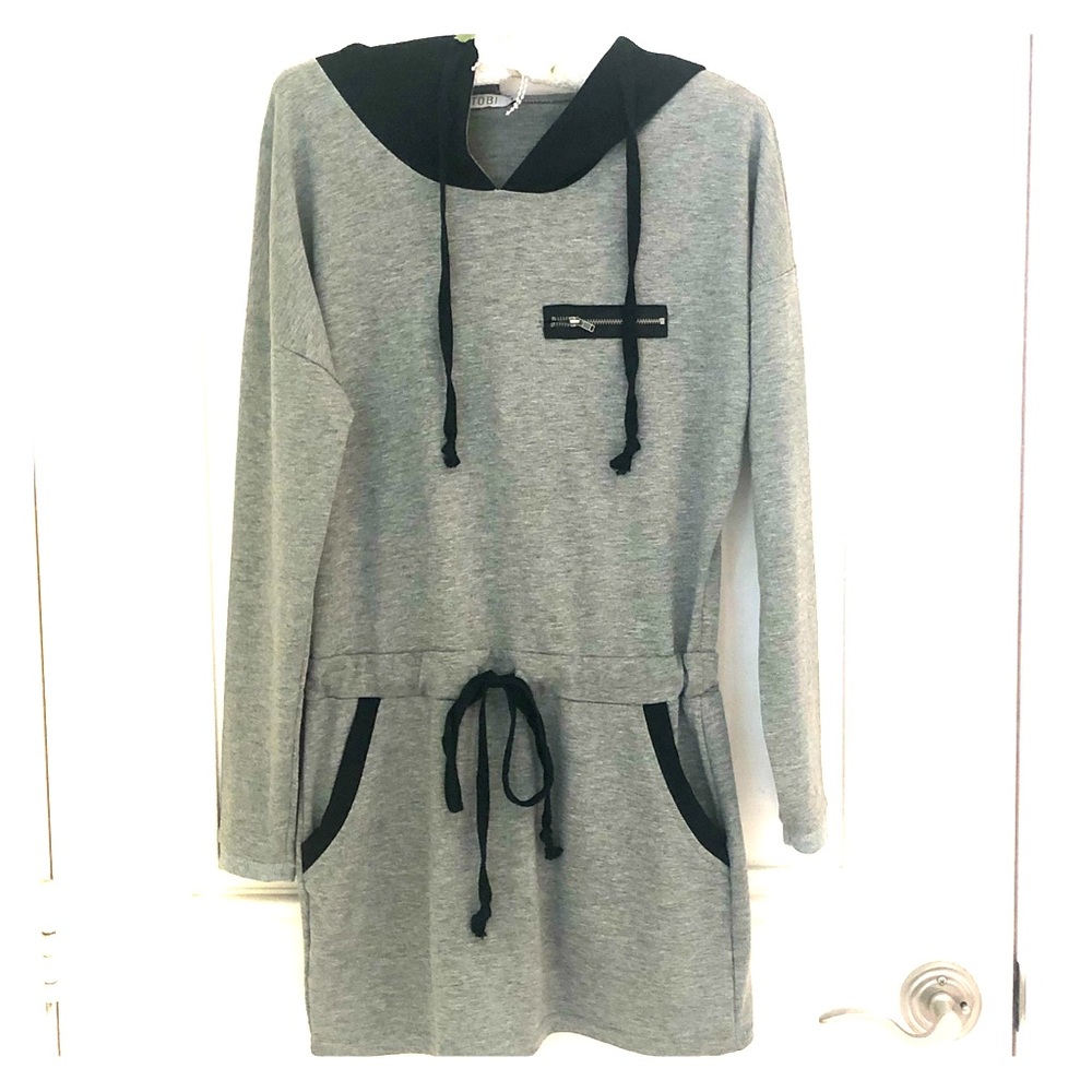 NWOT Tobi Adorable Sweatshirt Style Dress